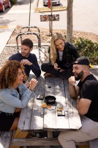 best things to smoke instead of cigarettes, alternatives to cigarettes, what to smoke instead of cigarettes, cigarillos vs cigarettes, switching from cigarettes